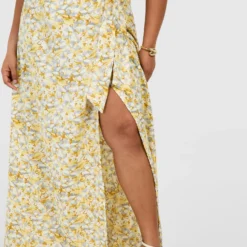 Grande Taille - Robe Longue à Imprimé Fleuri Et épaules Ajourées -Pas Cher Vêtue Diva Magasin gzz46273 yellow xl 3 scaled