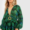 BOOHOO Grande Taille - Robe De Plage à Boucle En Raphia Et Imprimé Palmier