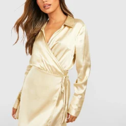 Robe Chemise Satinée à Ceinture
