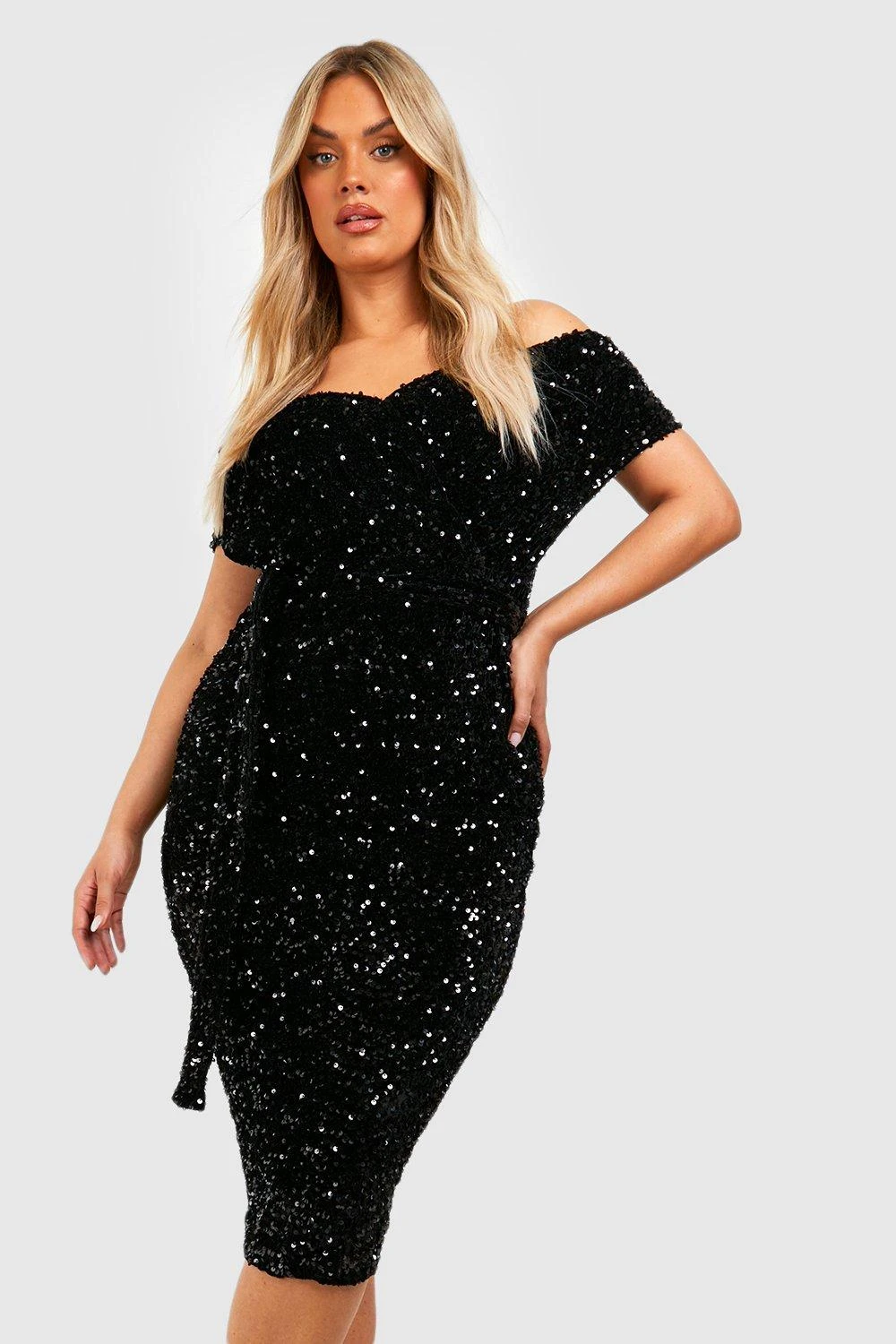 Grande Taille - Robe Portefeuille Pailletée à épaules Dénudées 5 Grande Taille - Robe Portefeuille Pailletée à épaules Dénudées – Image 3