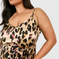 Grande Taille - Robe Mi-longue à Imprimé Léopard -Pas Cher Vêtue Diva Magasin gzz47140 brown xl 3 scaled