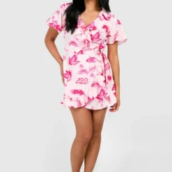 Petite - Robe Courte Croisée à Volants Et Imprimé Fleuri -Pas Cher Vêtue Diva Magasin gzz47882 baby20pink xl 2 scaled