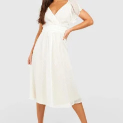 Tall - Robe Mi-longue En Plumetis à Manches Larges