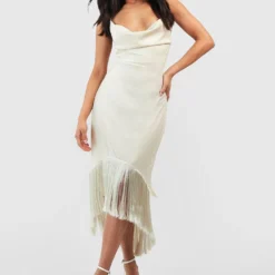 BOOHOO Petite - Robe Mi-longue à Attaches Et Franges -Pas Cher Vêtue Diva Magasin gzz49773 champagne xl 2