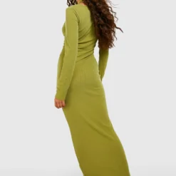Robe Longue Côtelée à Découpes -Pas Cher Vêtue Diva Magasin gzz51445 olive xl 1 scaled