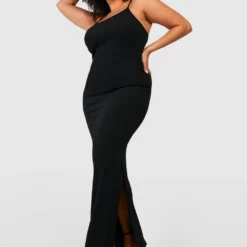 BOOHOO Grande Taille - Robe Longue Fendue Côtelée