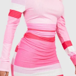 Robe Moulante Côtelée à épaules Dénudées -Pas Cher Vêtue Diva Magasin gzz51745 pink xl 3 scaled