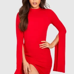 BOOHOO Tall - Robe Cape Fendue