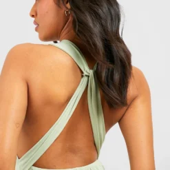 BOOHOO Petite - Robe Longue Découpée à Dos Croisé -Pas Cher Vêtue Diva Magasin gzz51848 sage xl 3