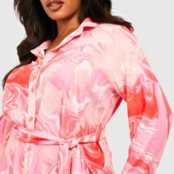Grande Taille - Robe Chemise à Ceinture Et Imprimé Marbre -Pas Cher Vêtue Diva Magasin gzz53159 pink xl 3 scaled