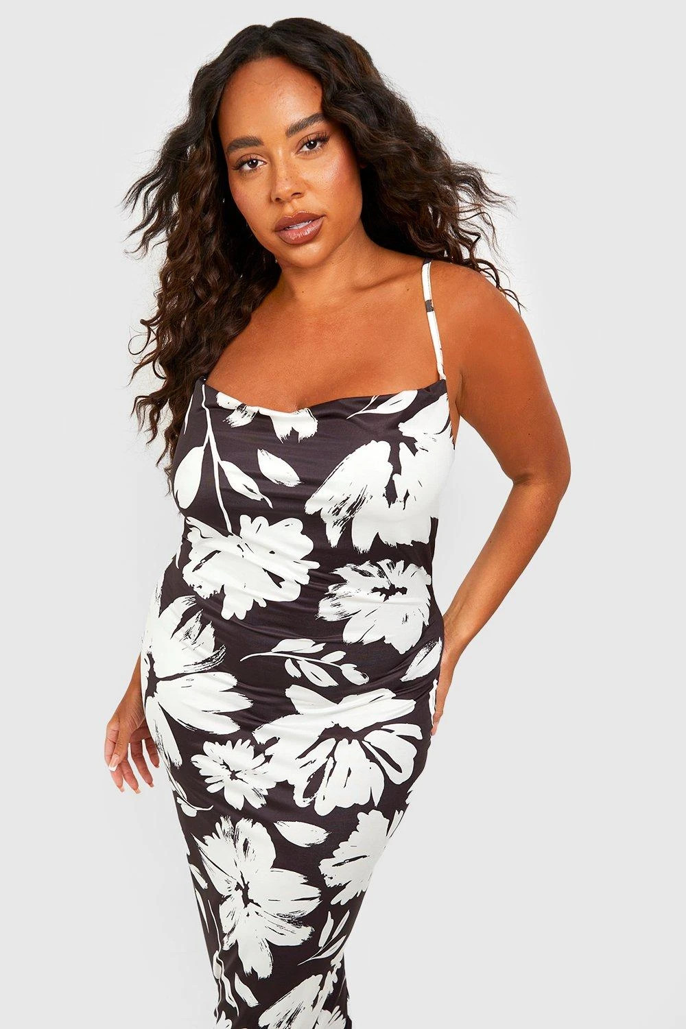 Grande Taille - Robe Longue Fleurie Soyeuse 6 Grande Taille - Robe Longue Fleurie Soyeuse – Image 4
