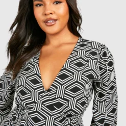 BOOHOO Grande Taille - Robe Longue Imprimé Géométrique 9 BOOHOO Grande Taille - Robe Longue Imprimé Géométrique -Pas Cher Vêtue Diva Magasin gzz54182 black xl 3 scaled