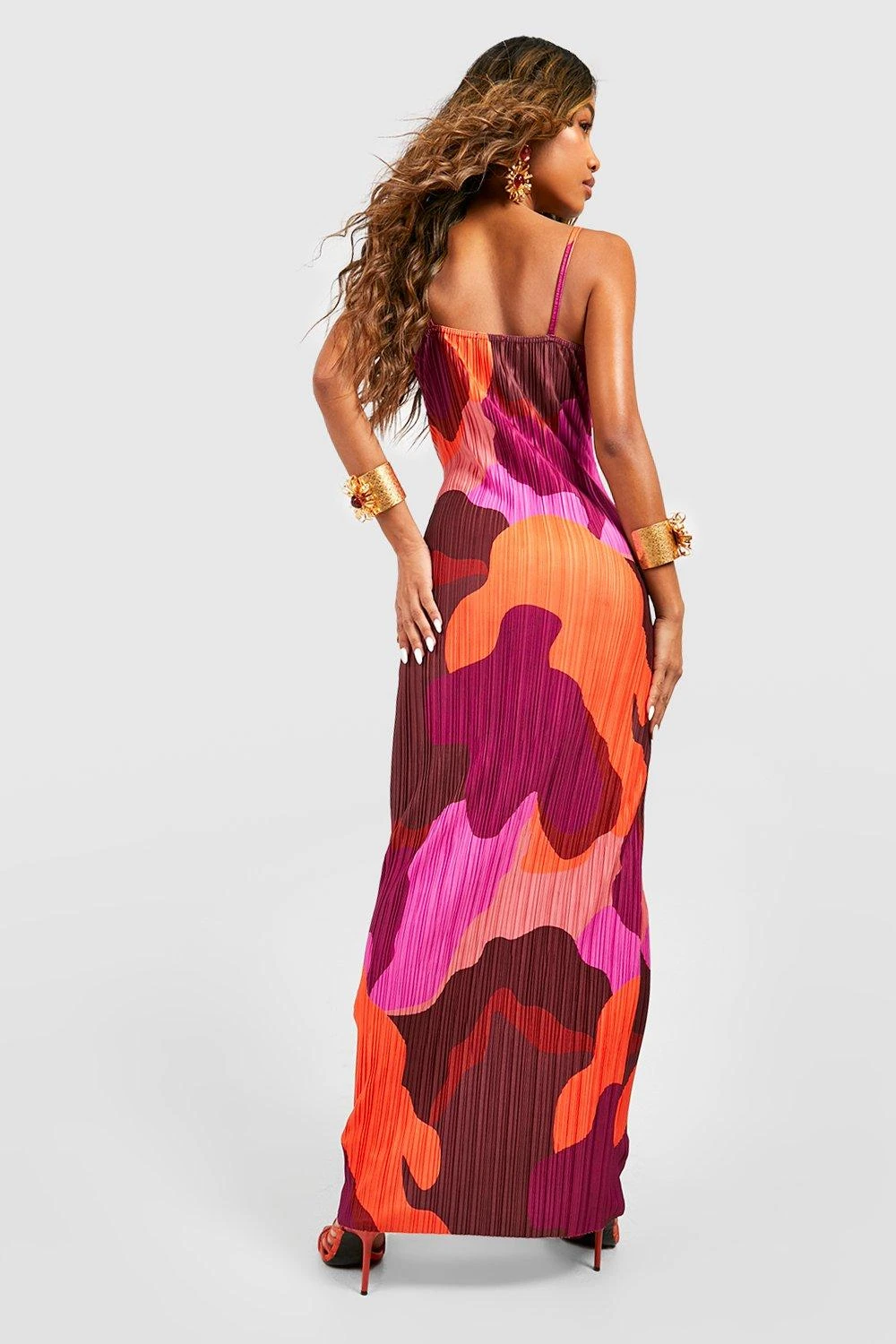 Robe Longue Plissée à Imprimé Abstrait 4 Robe Longue Plissée à Imprimé Abstrait – Image 2