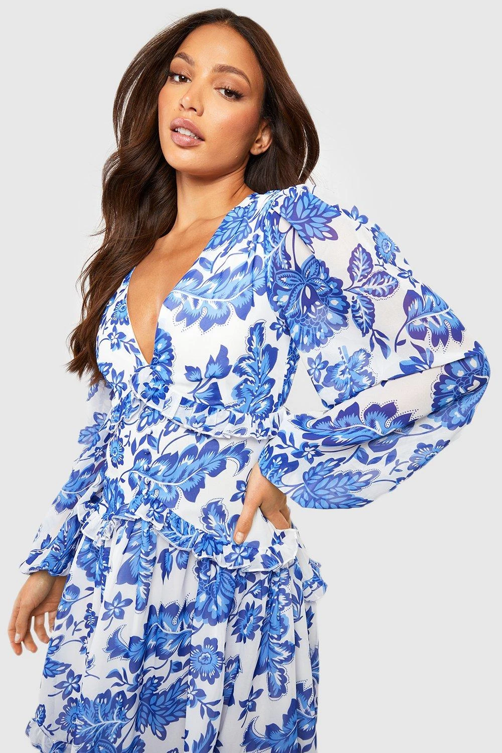 Tall - Robe Mi-longue Fleurie à Volants 6 Tall - Robe Mi-longue Fleurie à Volants – Image 4