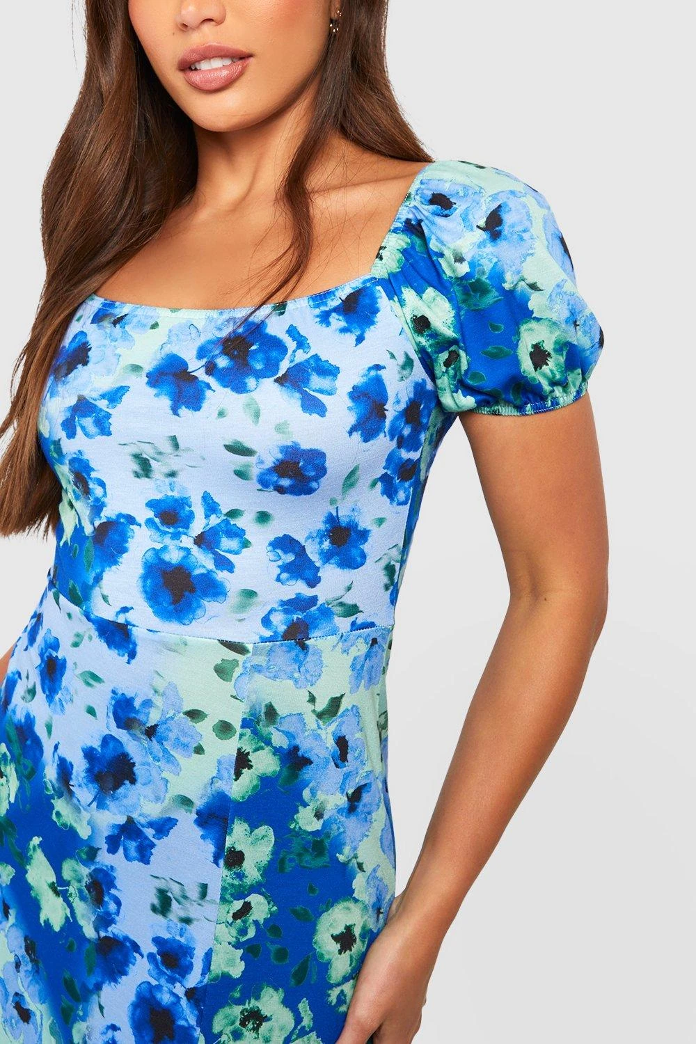 Tall - Robe Longue Fleurie à Manches Bouffantes 6 Tall - Robe Longue Fleurie à Manches Bouffantes – Image 4