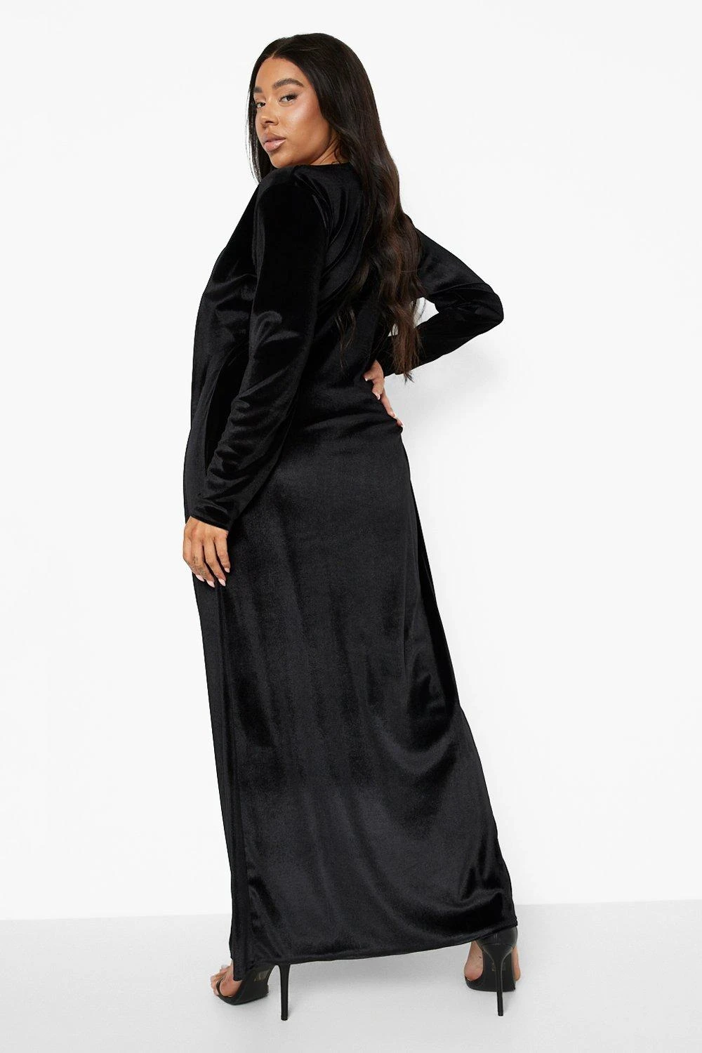 Grande Taille - Ensemble Velours Avec Cardigan Long Et Robe Bustier 4 Grande Taille - Ensemble Velours Avec Cardigan Long Et Robe Bustier – Image 2