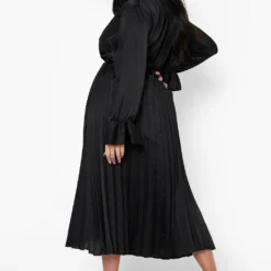Grande Taille - Robe Mi-longue Satinée Effet Plissé -Pas Cher Vêtue Diva Magasin pzz10772 black xl 1