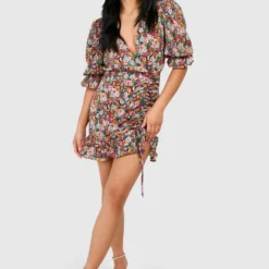 Petite - Robe Cache-cœur Froncée à Imprimé Fleuri -Pas Cher Vêtue Diva Magasin pzz60265 black xl 2 scaled