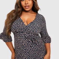 Grande Taille - Robe Cache-cœur à Ourlet Volanté à Pois 9 Grande Taille - Robe Cache-cœur à Ourlet Volanté à Pois -Pas Cher Vêtue Diva Magasin pzz61716 navy xl 3