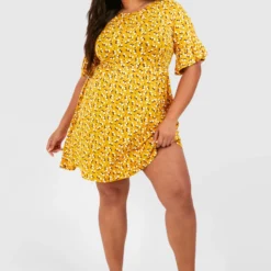 Grande Taille - Robe Babydoll Fleurie -Pas Cher Vêtue Diva Magasin pzz70998 mustard xl 2 scaled