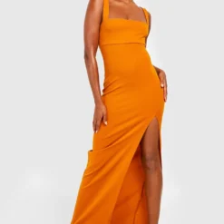 Tall - Robe Longue Fendue à Col Carré